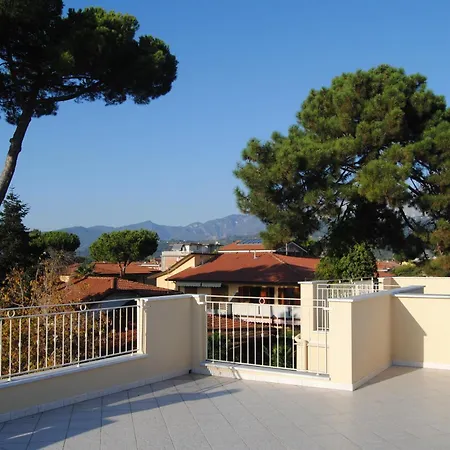 Apartment Rta Azzurra Marina di Massa