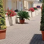 Rta Azzurra Daire Marina di Massa
